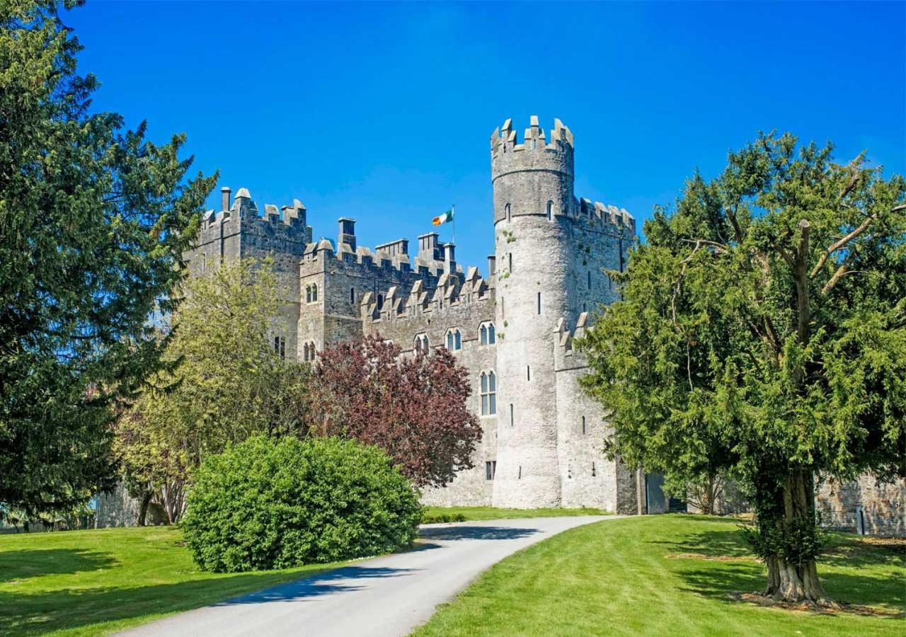 Kilkea Castle Hotel Eksteriør billede